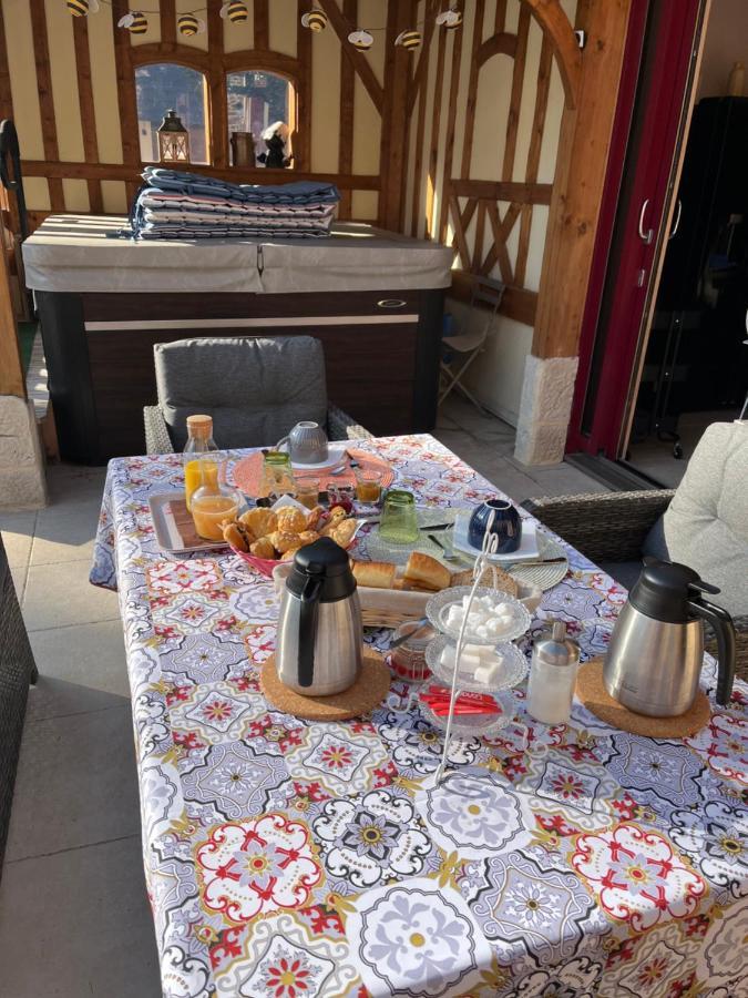 Le Jardin Des Roses Bed & Breakfast Gerponville Luaran gambar